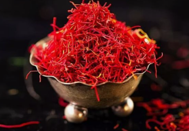 Golden Threads of Wellness: Unveiling the Health Benefits of Saffron